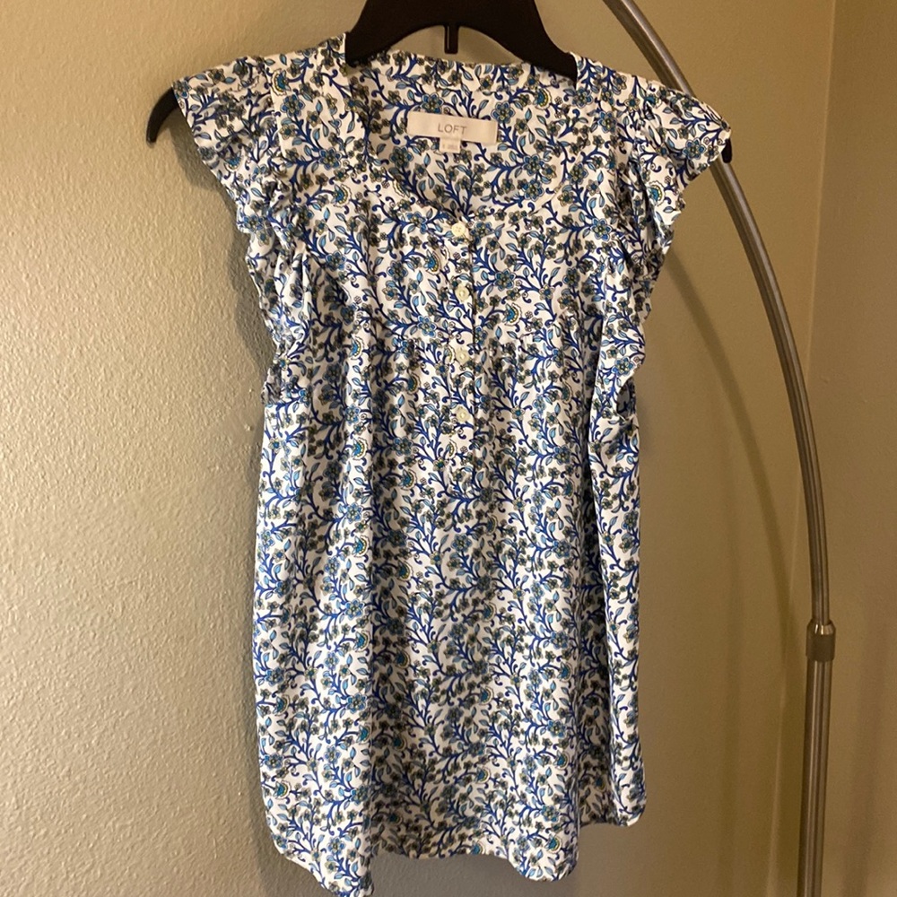 LOFT Blouse with ruffled sleeves, Size: S